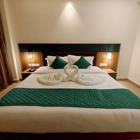 Viraj Retreat Hotel Mundrothuruth Luaran gambar
