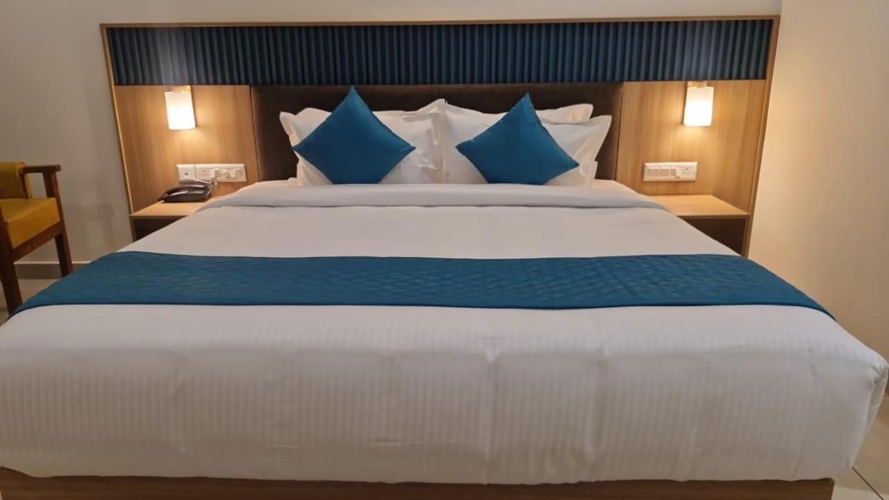 Viraj Retreat Hotel Mundrothuruth Luaran gambar