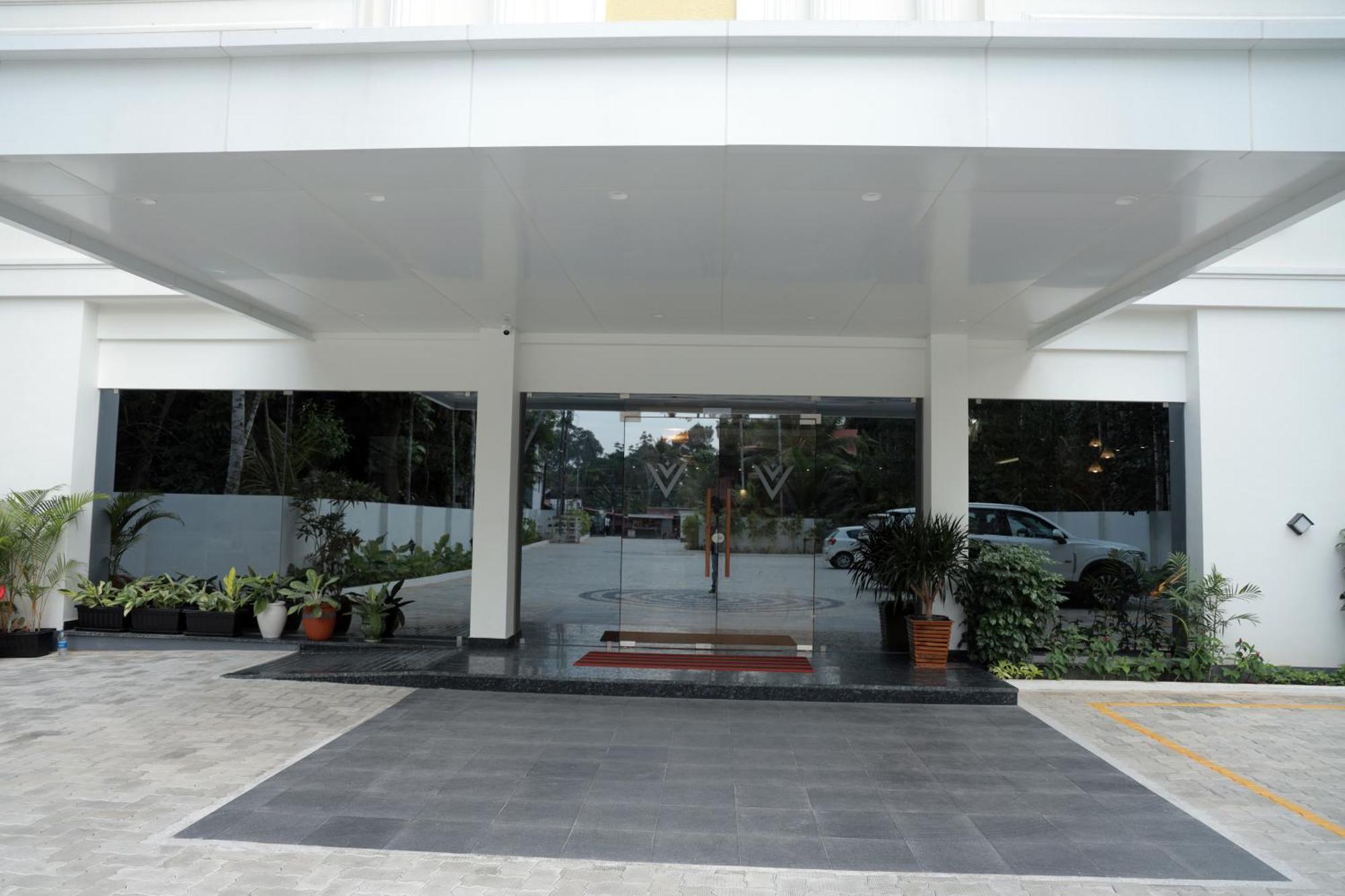 Viraj Retreat Hotel Mundrothuruth Luaran gambar